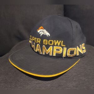 Denver Broncos NFL Super Bowl 50  (L) Champions Youth Adjustable Snapback Hat